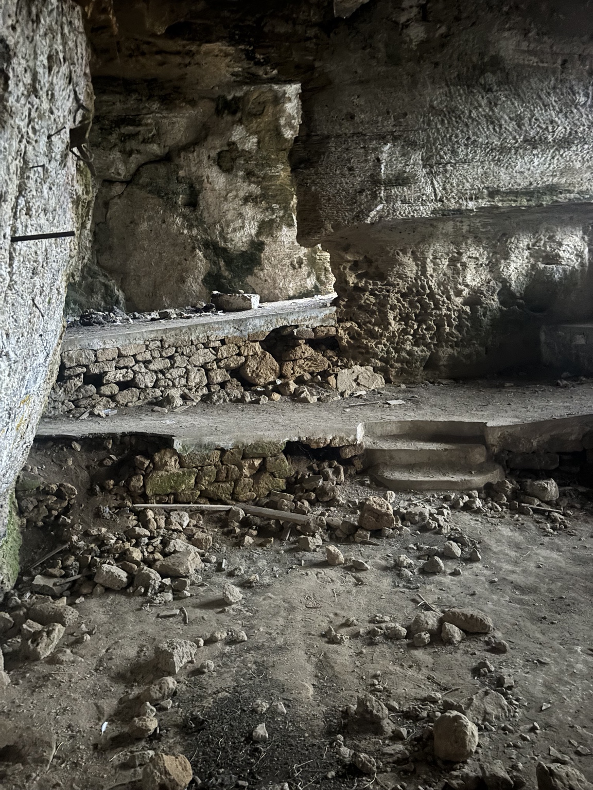 Fabrika Hill – Innenraum einer Höhle